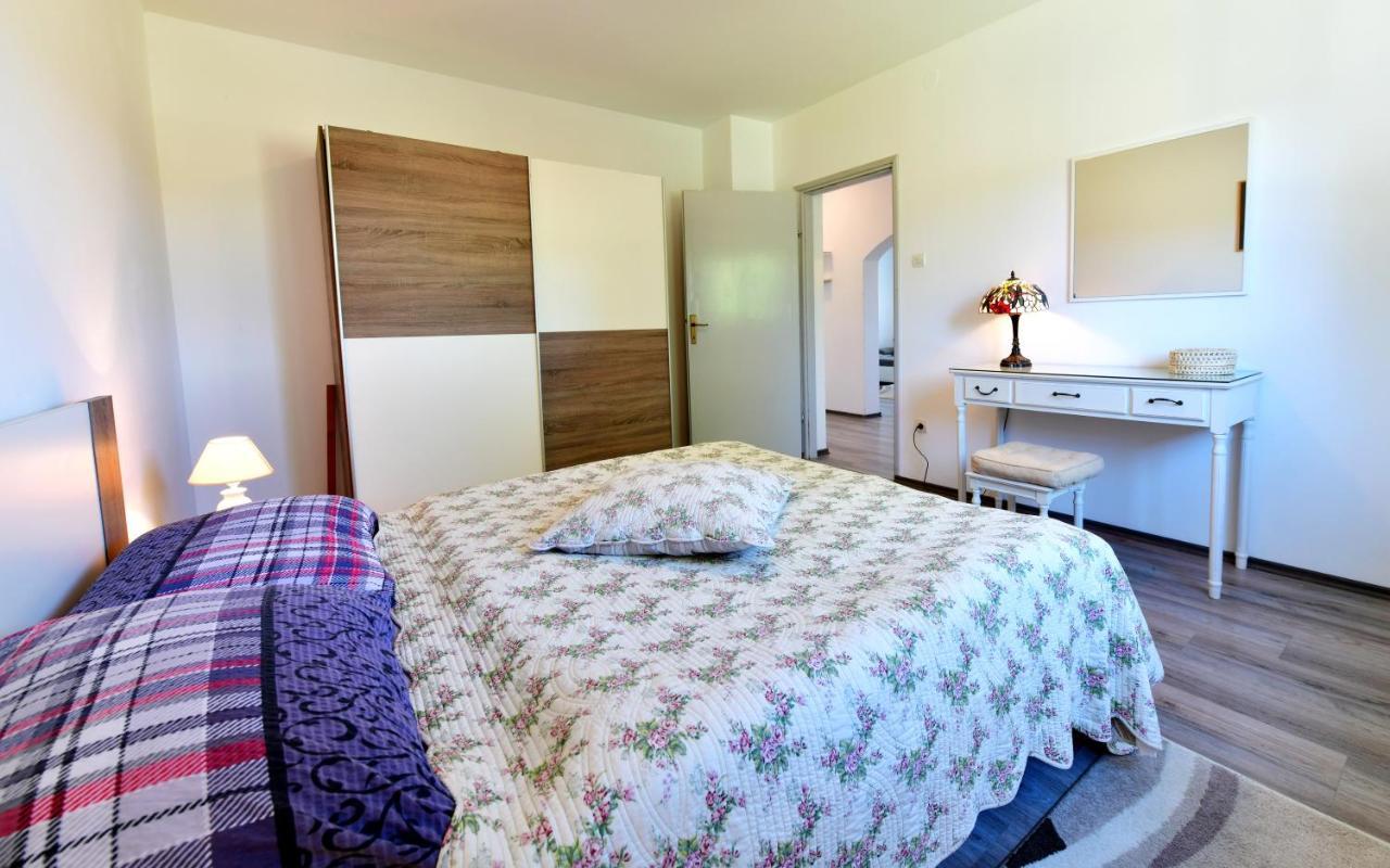 Kuca Za Odmor Roby Apartment Saborsko Luaran gambar