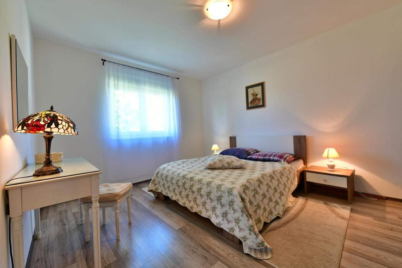 Kuca Za Odmor Roby Apartment Saborsko Luaran gambar