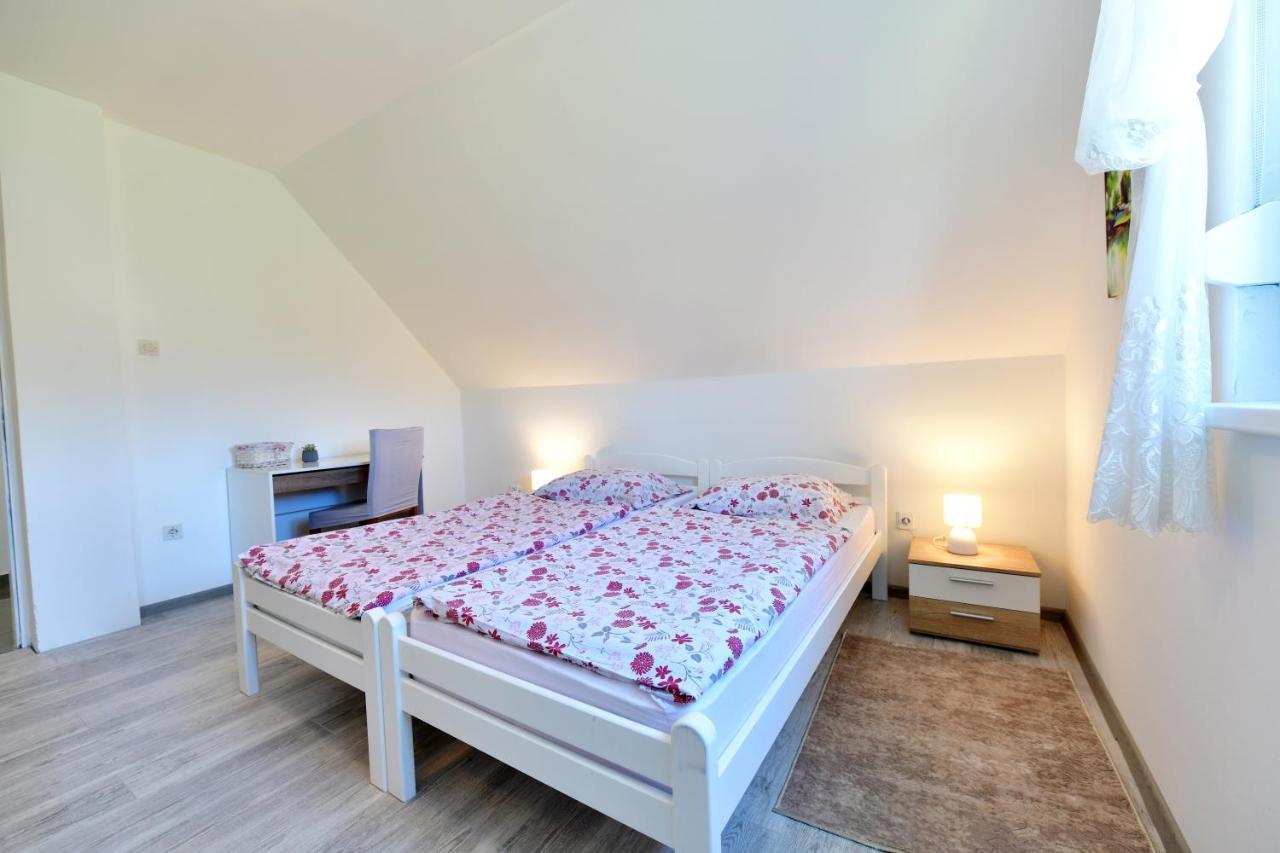 Kuca Za Odmor Roby Apartment Saborsko Luaran gambar